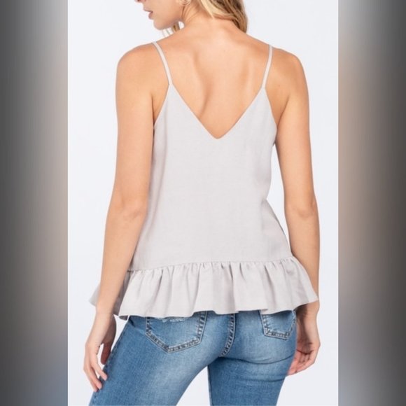 Everly Ruffle bottom cami top size small - Picture 3 of 7